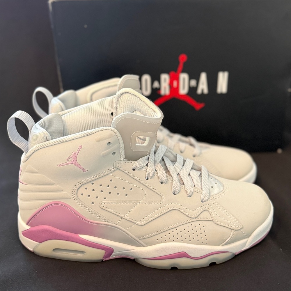 Air Jordan Women’s MVP Neutral Grey Orchid Size 8 FB9019-001 Pre-owned - Picture 2 of 10